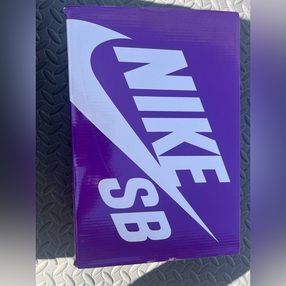 SB why so sad dunks - Picture 7 of 10